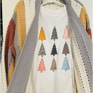 Christmas tree white T-shirt size small like new worn once